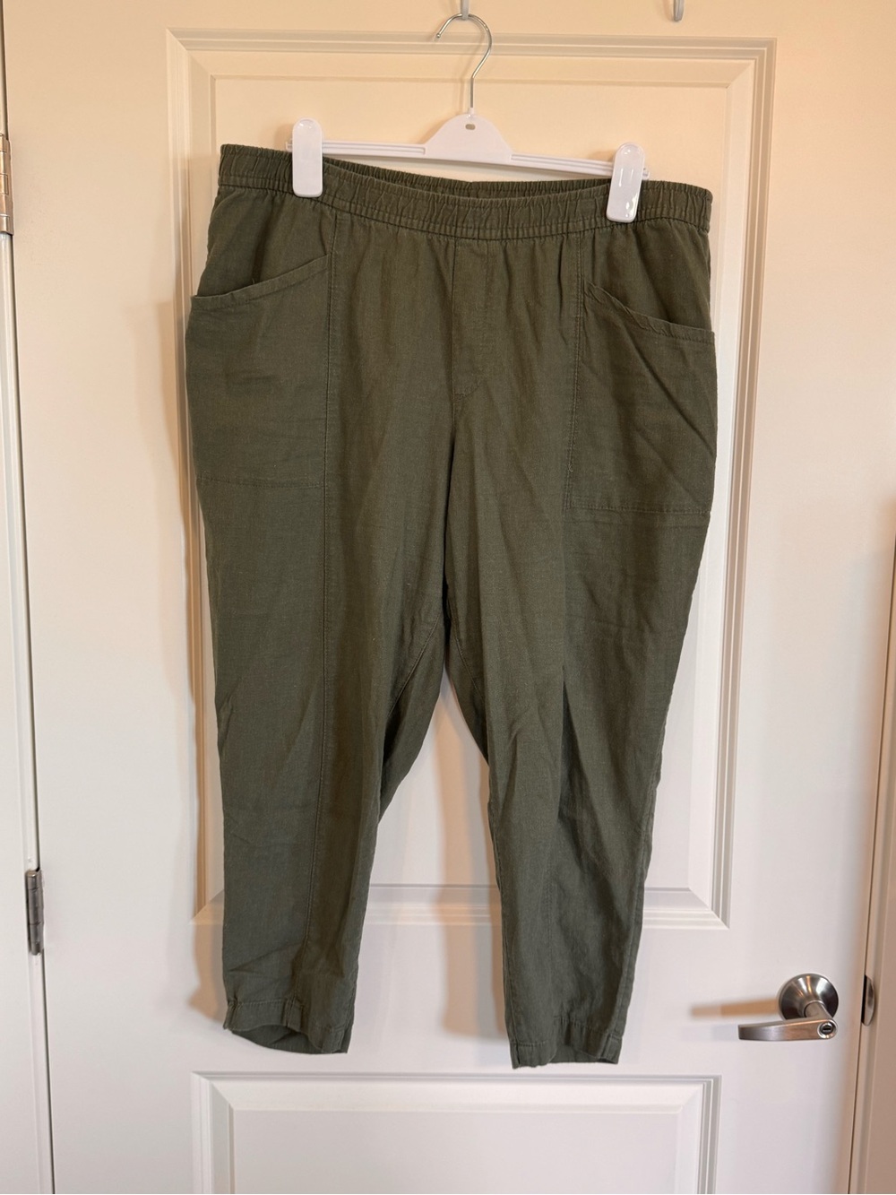 Old Navy High-Waisted Linen-Blend Tapered Cropped Pants